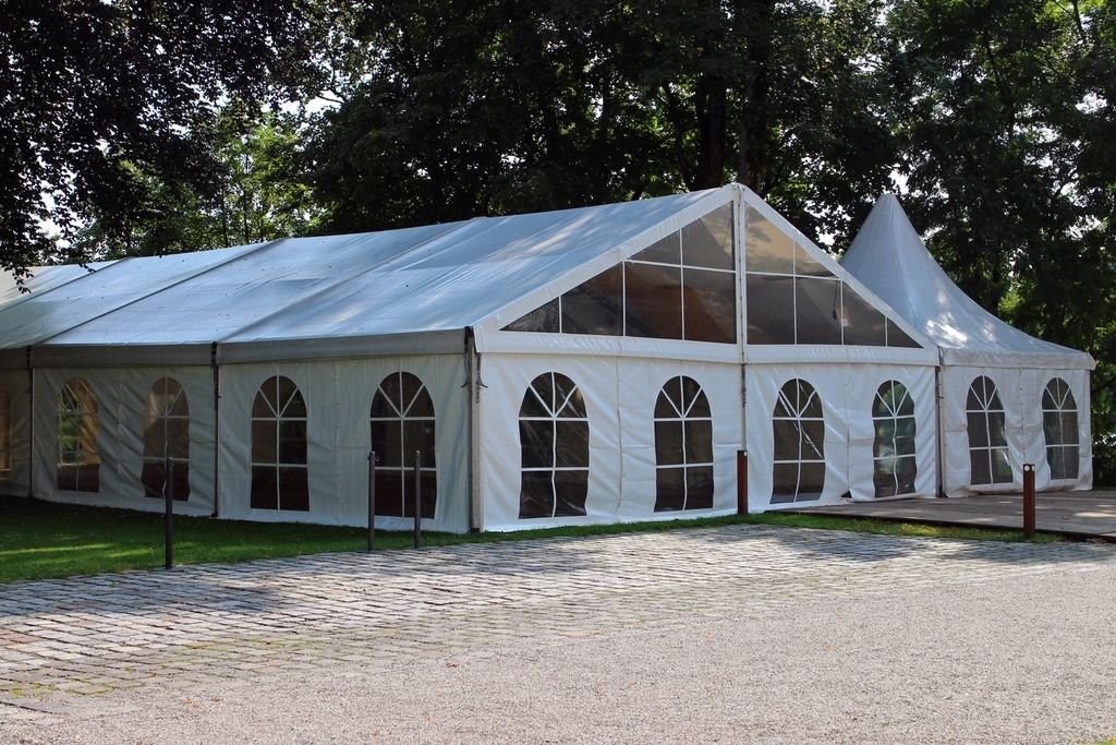 Marquee 5x10